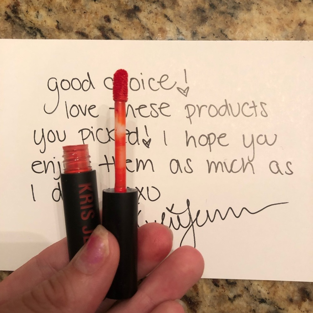 Kris Jenner mini lip